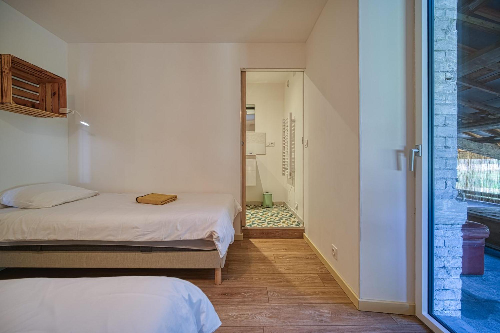 Maison Michonieres - Gite 3 Etoiles - 8 Personnes Miribel  Exteriör bild