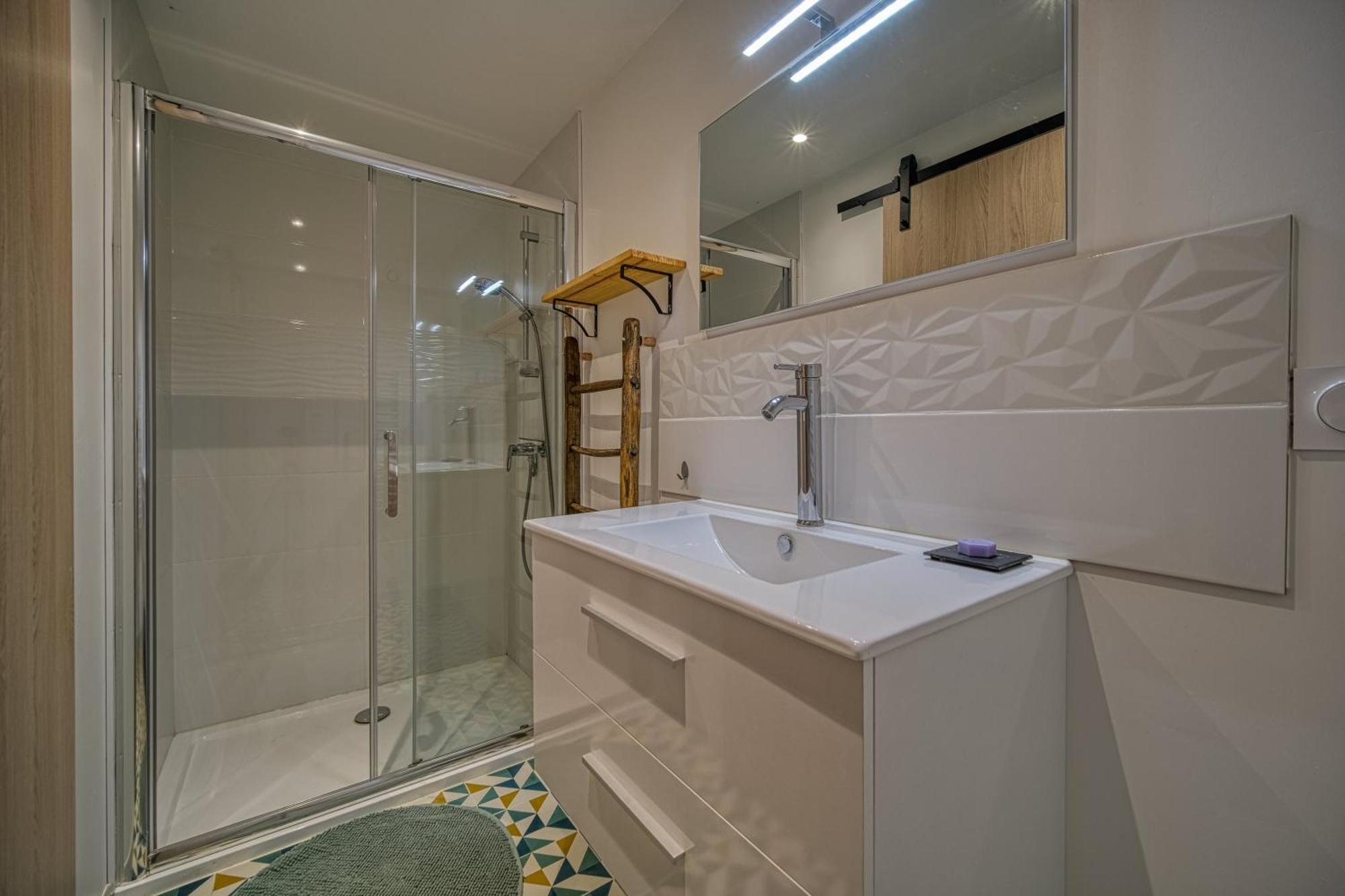 Maison Michonieres - Gite 3 Etoiles - 8 Personnes Miribel  Exteriör bild